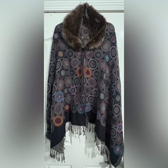 Vintage Unique Faux Fur Multicolored Shawl - Picture 2 of 4